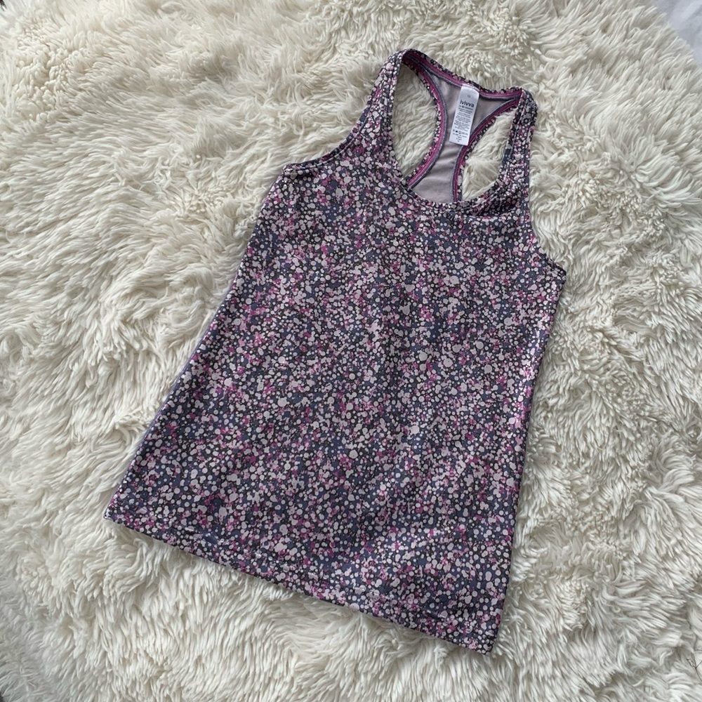 1963.💎Ivivva tank top